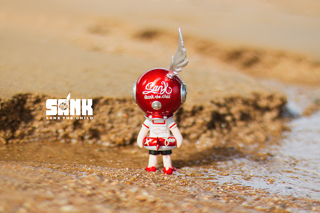 On the Way - Beach Boy - Shark - by Sank Toys